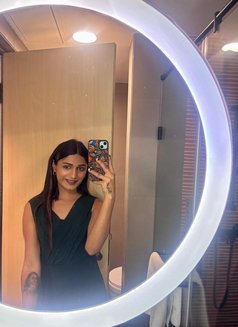 Shruti Rajput independent shemale mumbai - Transsexual escort in Mumbai Photo 9 of 9