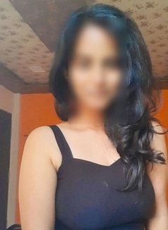 Shruti Real Cam Service - escort in Mumbai Photo 1 of 1