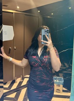 Shruti hand cash service - escort in Kathmandu Photo 1 of 2