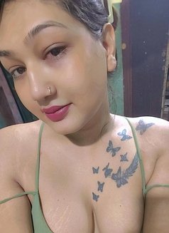 Shruti Shemale - Acompañantes transexual in Kolkata Photo 1 of 2