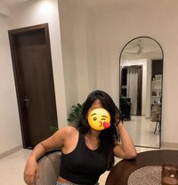 Shruti, Single N Independent Delhi Girl - puta in New Delhi Photo 1 of 7