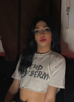 Shsho - Transsexual escort in Beirut Photo 2 of 3