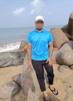 Shuaib - Male escort in Bangalore Photo 1 of 1