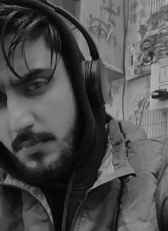 Shub - Acompañantes masculino in New Delhi Photo 5 of 10