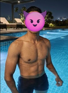 Shubh - Male escort in Gurgaon Photo 3 of 4