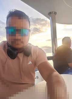 Shubh - Male escort in Indore Photo 3 of 3