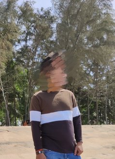 Shubh - Male escort in Mumbai Photo 3 of 3