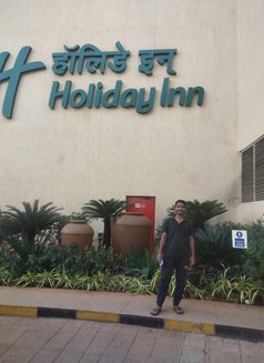 Shubh - Male escort in Mumbai Photo 3 of 4