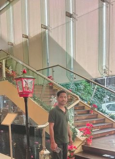 Shubh - Male escort in Mumbai Photo 4 of 4