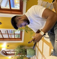 Shubh - Male escort in New Delhi