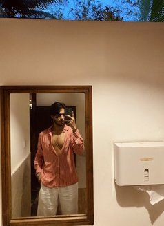 SHUBH 🏻 - Acompañantes masculino in New Delhi Photo 3 of 8
