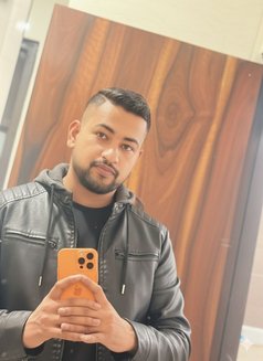 Shubh - Male escort in New Delhi Photo 2 of 2