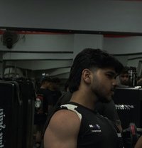 Shubh - Acompañantes masculino in New Delhi