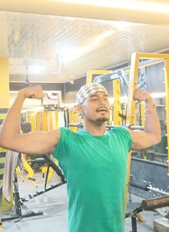 Shubham - Male escort in Chandigarh Photo 4 of 6