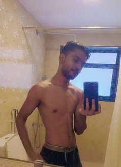 Shubham Pune - Acompañantes masculino in Pune Photo 2 of 2