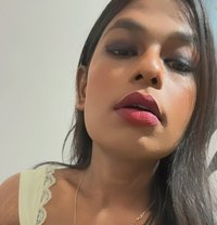 Shubhankari Basak - Acompañantes transexual in New Delhi