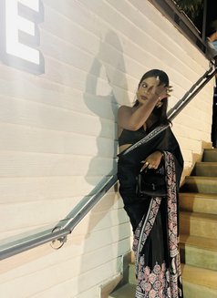 Shubhankari - Acompañantes transexual in New Delhi Photo 2 of 8