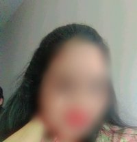 Shubhra married an independent - escort in New Delhi