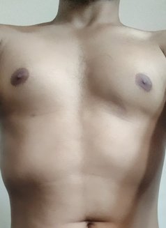FORGET SEX TAKE EROTIC MASSAGE - Male adult performer in New Delhi Photo 2 of 8