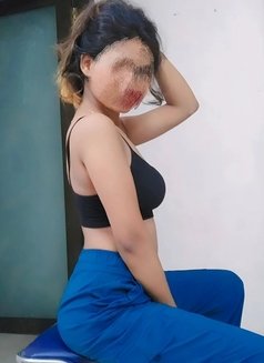 Shuhani - escort in Kolkata Photo 2 of 3