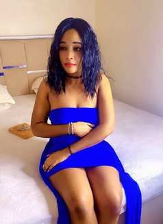 Shukran - escort in Jeddah Photo 2 of 5