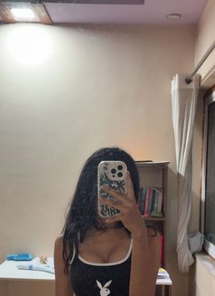 Shurbhi - escort in New Delhi Photo 4 of 11