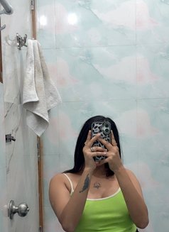 Shurbhi - escort in New Delhi Photo 6 of 11