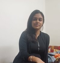 Shurti Cam or Meet Girl - escort in Mumbai Photo 1 of 1