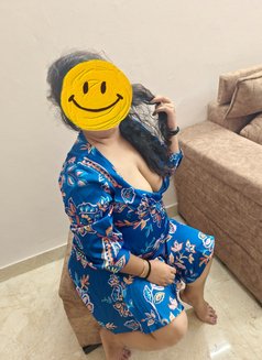 Shurti curvy girl independent - escort in Noida Photo 1 of 8