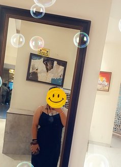Shurti curvy girl independent - puta in Noida Photo 4 of 5