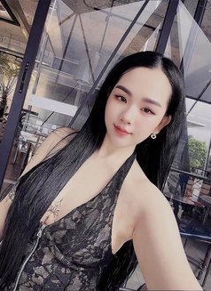 Shusi - escort in Doha Photo 2 of 5