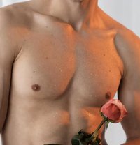 Shustov - Acompañantes masculino in Bangkok