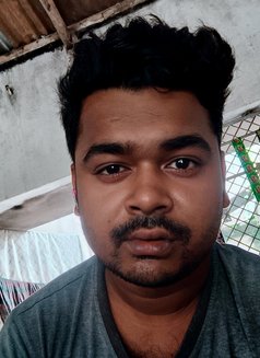 Shuvo - Male escort in Kolkata Photo 6 of 9