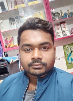 Shuvo - Male escort in Kolkata Photo 8 of 9