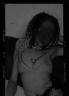 Shwanty - escort in Nairobi Photo 5 of 8