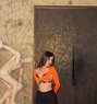 Alina - escort in Karāchi Photo 4 of 5