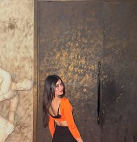Shweeta - puta in Dubai