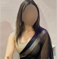 Shweta - Transsexual companion in Pune