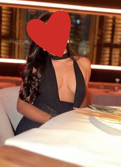 Shweta Independent - escort in Dubai Photo 15 of 15