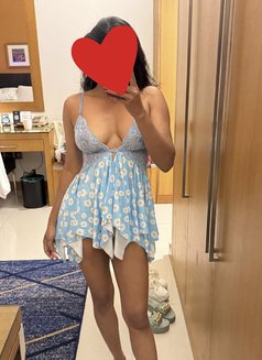 Shweta Independent - escort in Dubai Photo 8 of 10