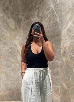 Shweta - escort in Bhubaneshwar Photo 1 of 3