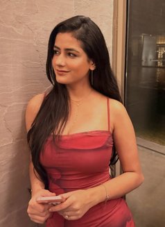 Shweta - escort in Chandigarh Photo 1 of 3