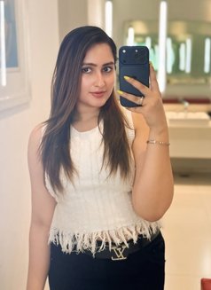 Shweta - escort in Coimbatore Photo 2 of 3