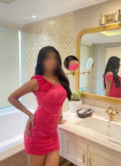Shweta - escort in Coimbatore Photo 2 of 3