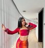 Shweta - puta in Dubai Photo 1 of 5