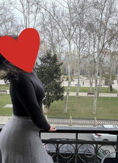 Shweta Independent - puta in Dubai Photo 14 of 14