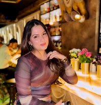 Shweta - puta in Kochi Photo 1 of 2