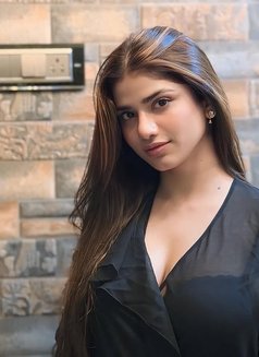 Shweta Indian Model - escort in Abu Dhabi Photo 3 of 4