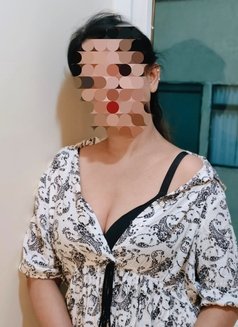 Shweta indipendent Meet or Cam Fun - escort in Mumbai Photo 2 of 3