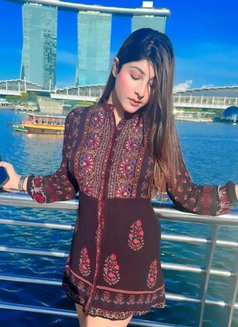 RASHMI CHANDIGARH 𝟵𝟴𝟏𝟓𝟰𝟱𝟳𝟳𝟐𝟰 - escort in Chandigarh Photo 1 of 4